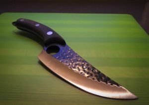 How to Sharpen a Kitchen Knife / Flickr / Jo Zimny