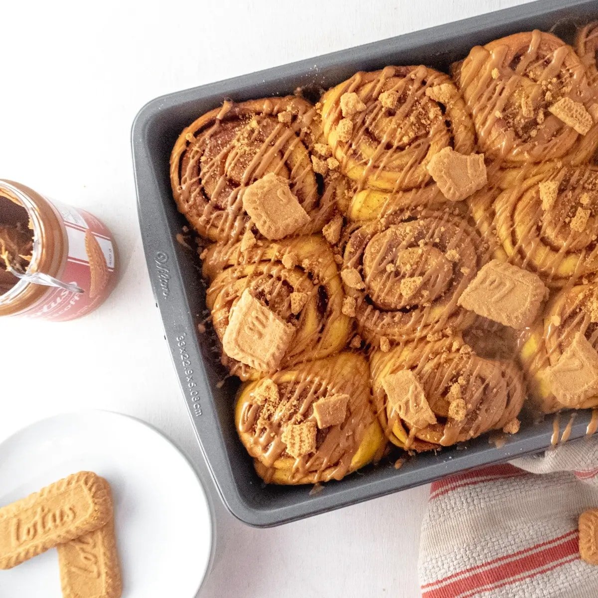 Amazing Vegan Pumpkin Cinnamon Rolls With Cookie Butter