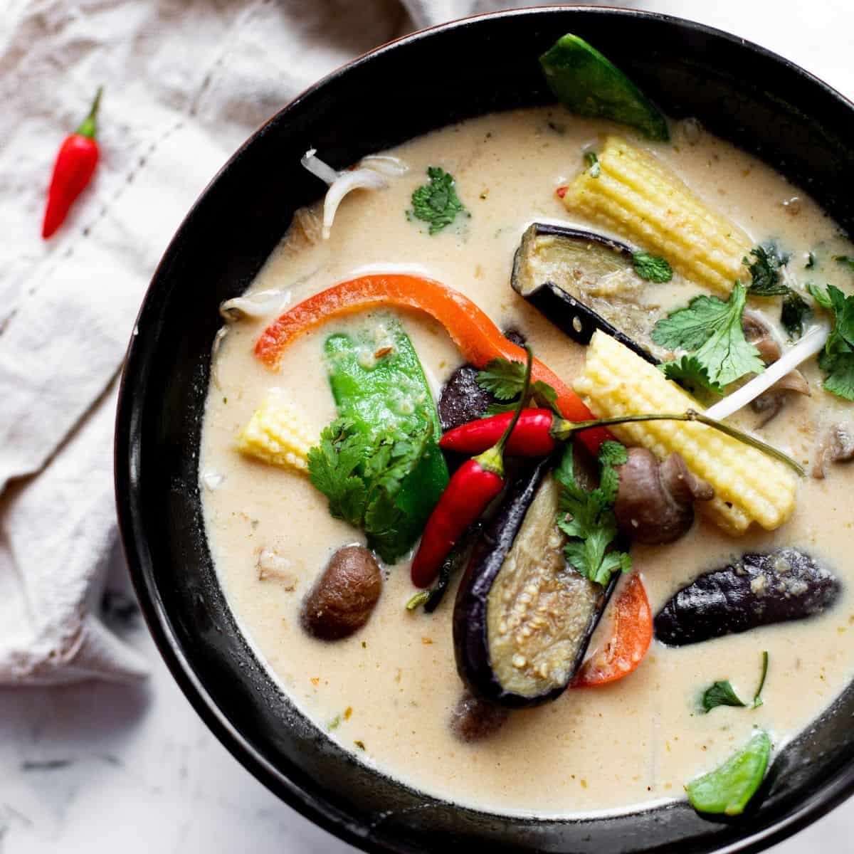 Easy Vegan Thaiinspired Green Curry Paste Soup