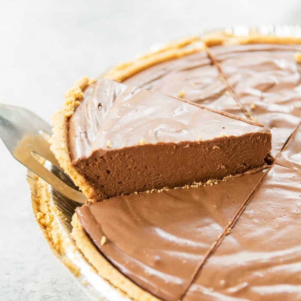 No Bake Vegan Chocolate Peanut Butter Pie